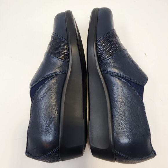 SAS Women Nora Navy Blue Leather Slip On Loafers Size 9.5 M Lizard Print comfort - Picture 7 of 8